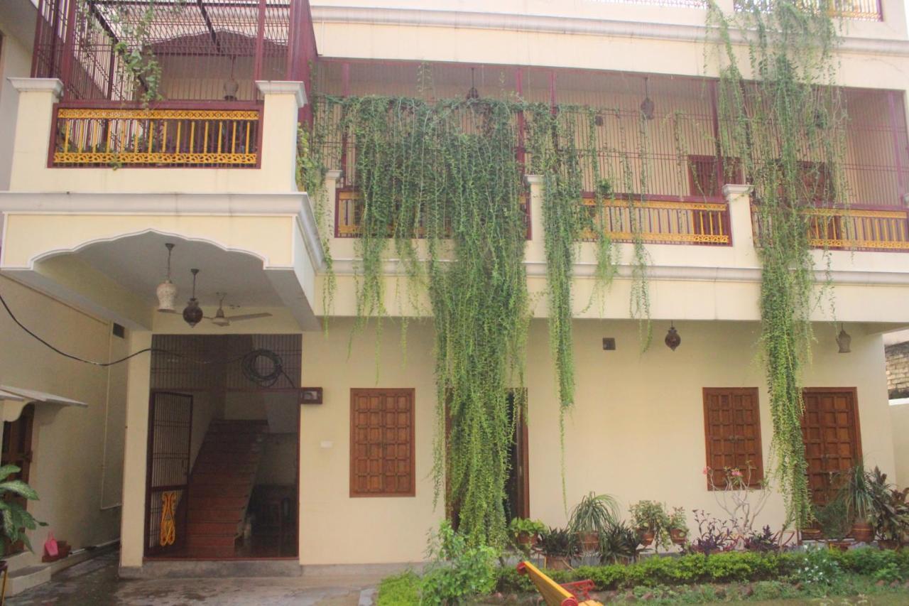 Homestay Varanasi Exterior photo