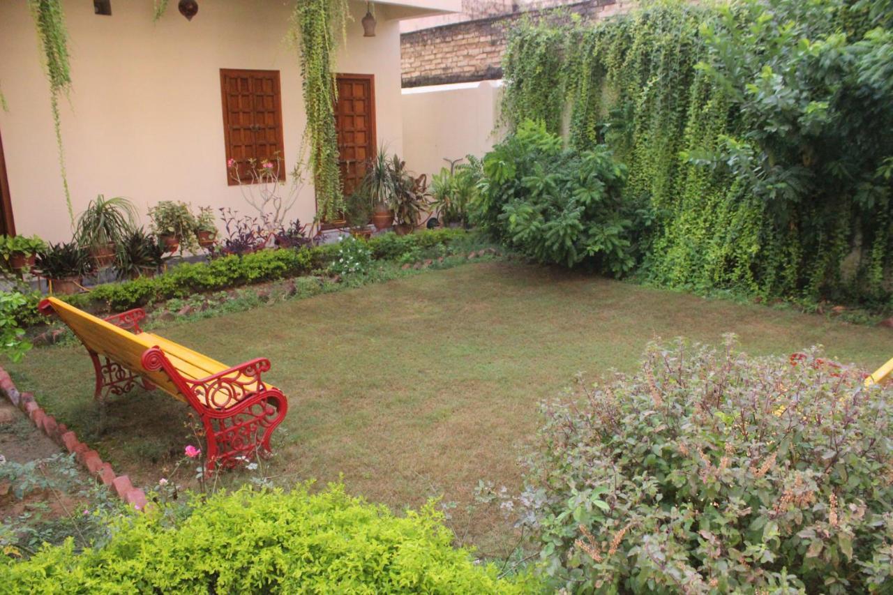 Homestay Varanasi Exterior photo